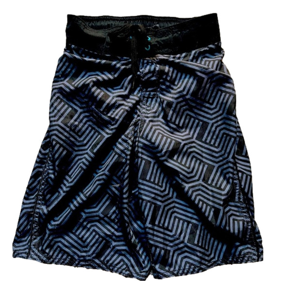 Speedo youth large boy’s swim trunks, bathing suit, with liner, preloved - Picture 1 of 4